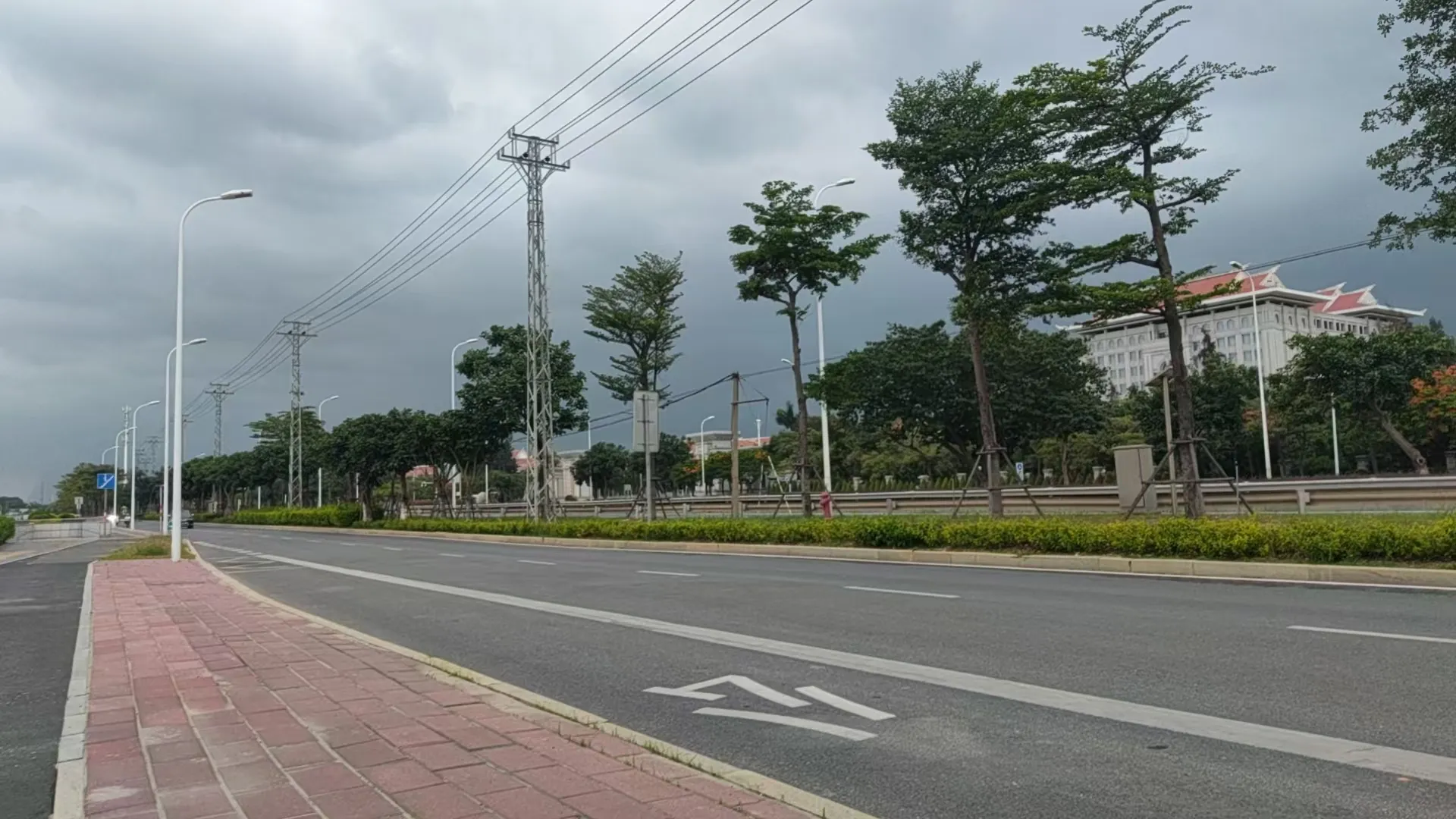 黑云压城城欲摧